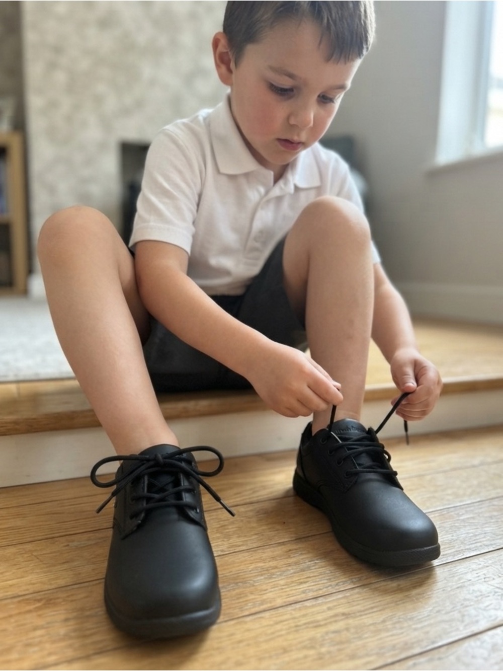 Brand New Hush Puppies Chad Black Leather Kids Oxford Shoes - Size US 2W (Wide)